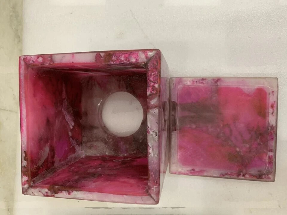 Caja de pañuelos de ágata rosa deslumbrante: un acento único para interiores modernos y clásicos Foto 4 de 4