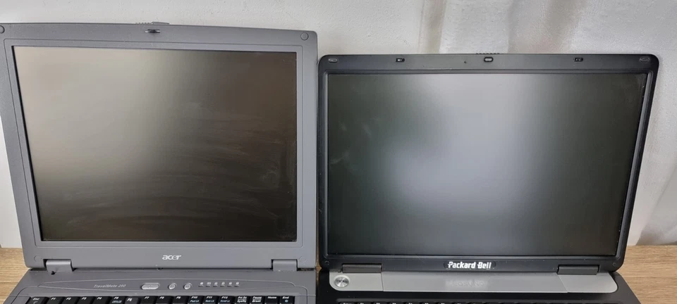 Vintage Laptop Bundle Acer TravelMate 290 And Packard Bell Parts Only. - Image 4 of 4