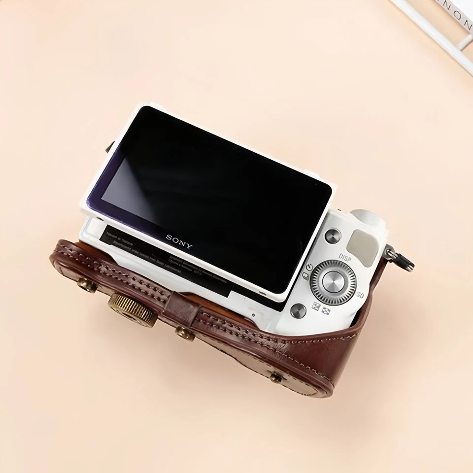 Camera bag Leather hard shell for Sony Alpha NEX-5T With shoulder straps - Image 2 of 4