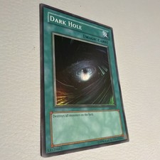 (STO) Legend Of Blue Eyes White Dragon DARK HOLE! Super Rare LOB-052 LP!