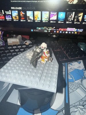 LEGO Kratos Minifigure 