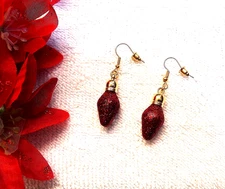 NEW CLASSIC FESTIVE DANGLE CHRISTMAS TREE ORNAMENT EARRINGS PIERCED RED X25F