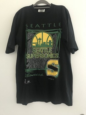 Magic Johnson Tshirt Seattle Supersonics Vintage NBA 90s 