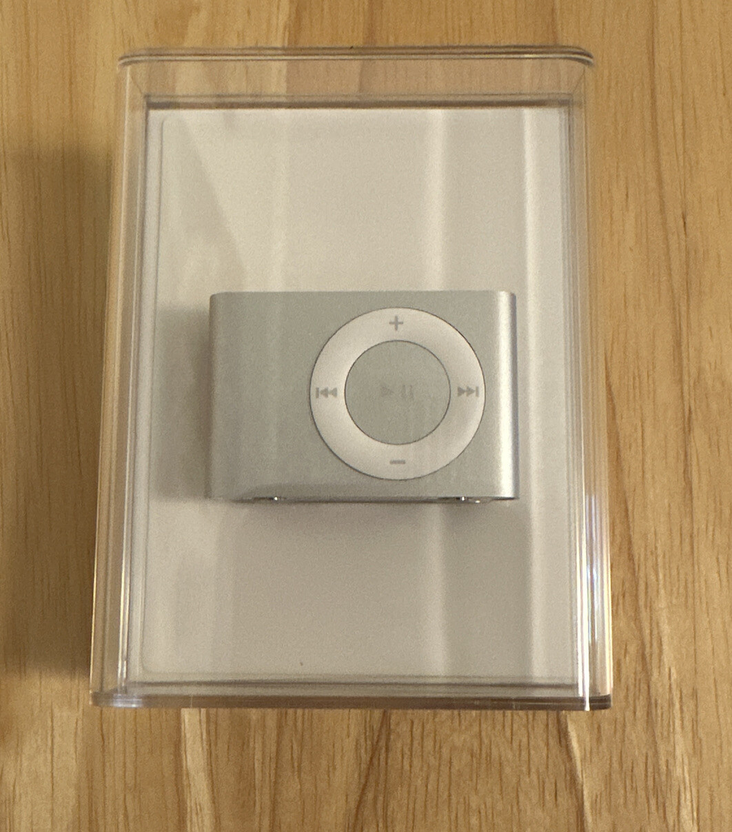 ポータブルプレーヤー ipod i pod touch四世代8G充電器付き