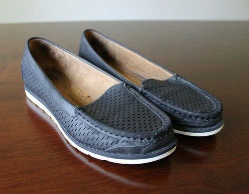 naturalizer smoking slipper