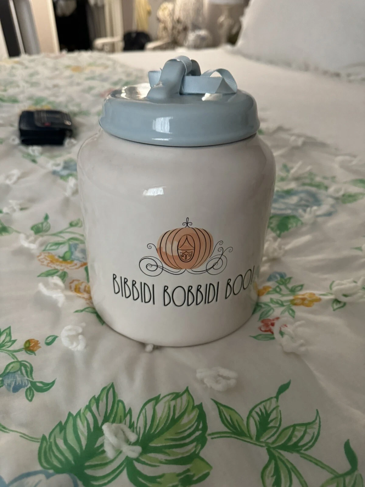 Disney Rae Dunn Magenta Cinderella Bibbidi Bobbidi Boo Large Canister Cookie Jar
Opens in a new wind