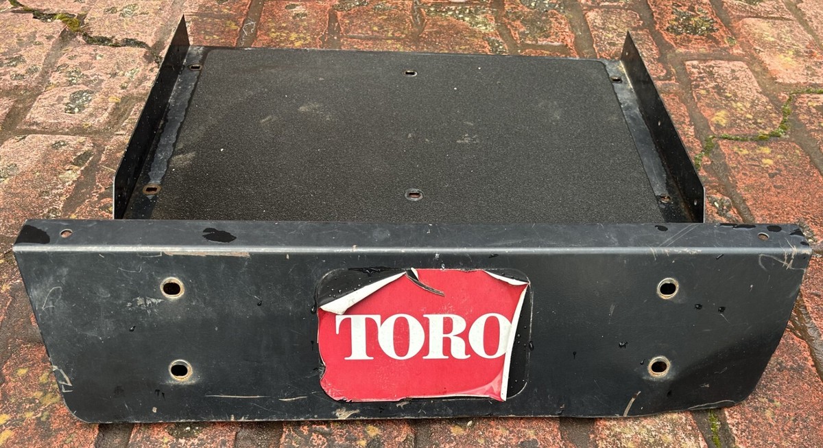 ③ Toro TimeCutter 18-52 ZX (74702) FloorPan 100-7386-03 Ant-Skid Pad