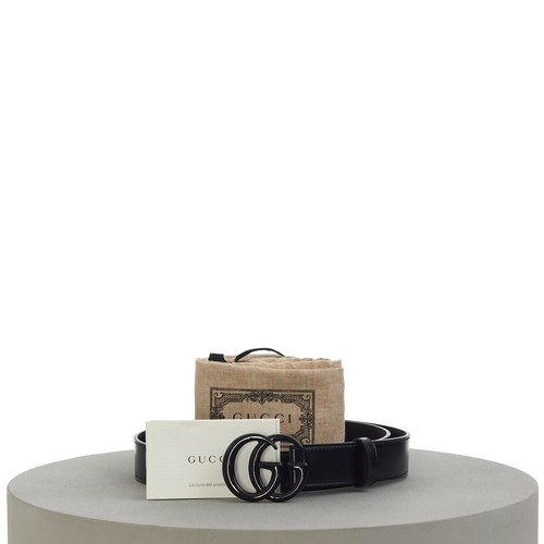 Cinturón delgado para hombre GUCCI 480$ en cuero negro con hebilla negra GG Marmont - Imagen 6 de 7