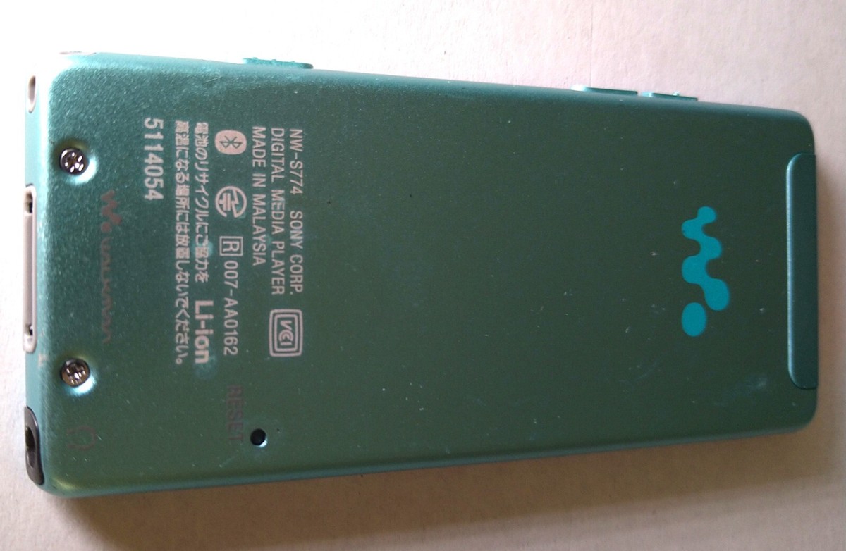 Sony Walkman NW-S774 Media Player 8GB Blue FM Radio & Voice Record