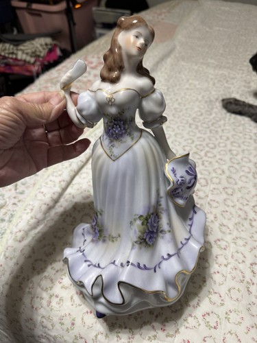 Vintage Musical Figurine Victorian Woman Purple Floral Dress “works”