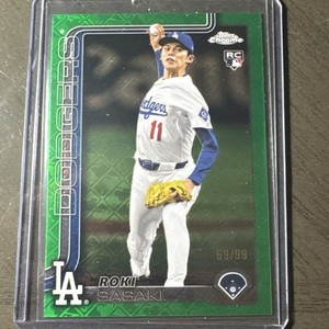 2025 Topps Chrome Roki Sasaki Green Logofractor Rookie /99 RC Card #217