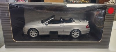 EXTREMELY RARE 1/18 SCALE MERCEDES-BENZ CLK CABRIO DEALER EDITION BY KYOSHO.