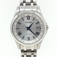 Citizen Exceed Eco Drive Quartz Dress Watch 28.7mm Womens EC1120-59B wrist 13cm