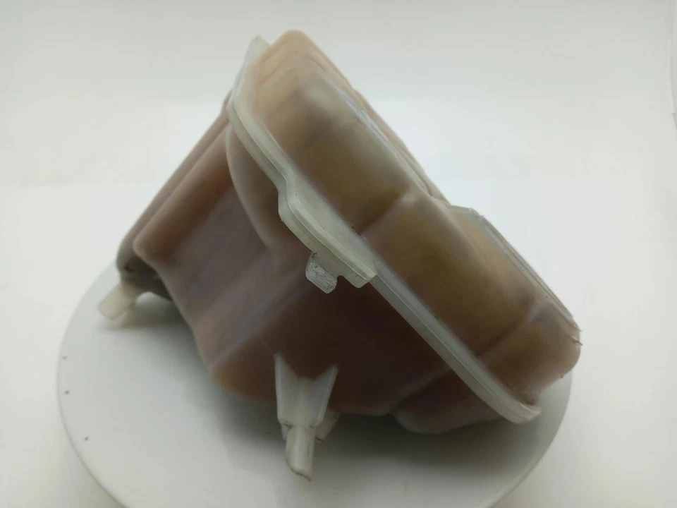 Tanque de expansión de radiador AUDI A6 2004-2012 2,0 L BRE Foto 2 de 4