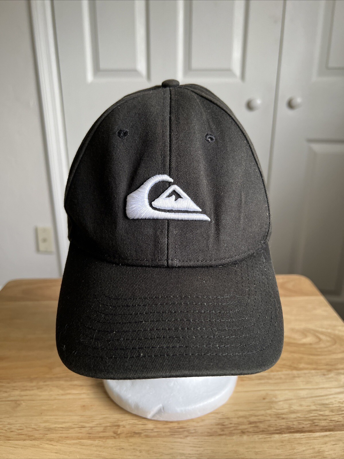 QUICKSILVER  ADJUSTABLE SNAPBACK BASEBALL HAT/CAP… - image 1