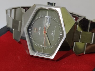 ULTRA RARE MINT NIVADA LEONARDO DA VINCI GLX VTG BLACK DIAL