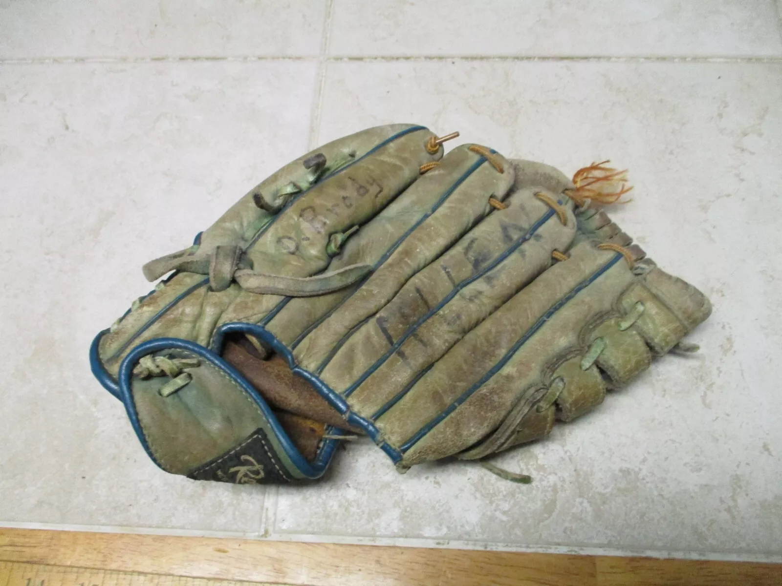 Gant de baseball vintage Western Auto Supreme Revelation modèle Pro G 1350 Taiwan