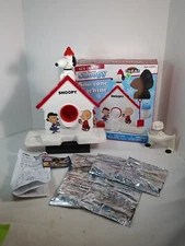 Snoopy Snow Cone Machine In Box 2016 Cra-z-art. Great Buy- See Attached Pictures