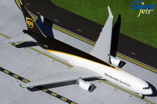 1/200 - Boeing 767-300ER Japan Airlines - Hasegawa 13 1/200 - Boeing 767-300ER Japan Airlines - Hasegawa 13