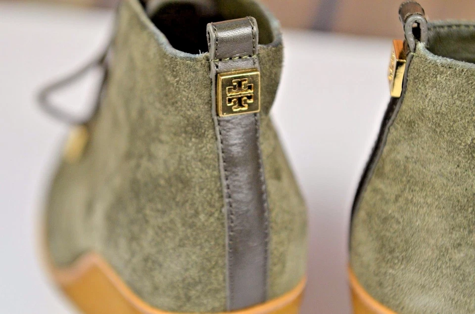 Botines Tory Burch Gamuza Cuña Talla 8 M Steampunk Verde Salvia Logo Con Cordones Foto 4 de 4