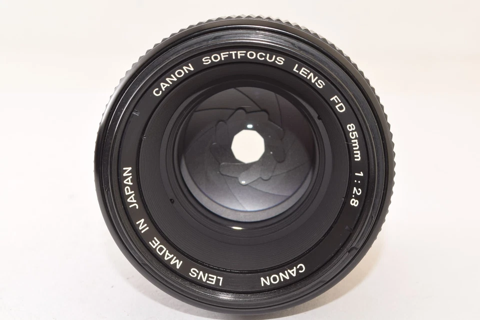 Canon New FD NFD 85mm F/2.8 Soft focus MF Lens From JAPAN 2506070 - Image 4 of 4