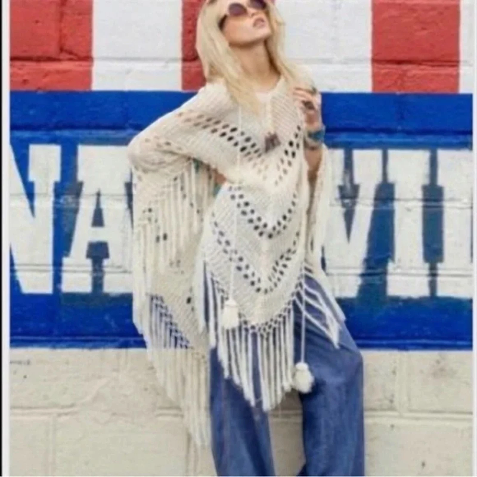 Spell Lola Route 66 Poncho One Size Ivory Neutral Cream Cotton Knit Tassel Boho
Opens in a new windo