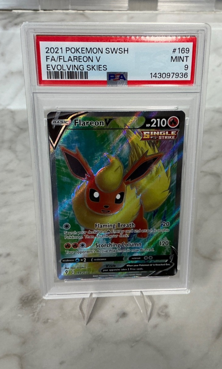 Flareon V (Full Art) 169/203 SWSH07: Evolving Skies Holo for sale