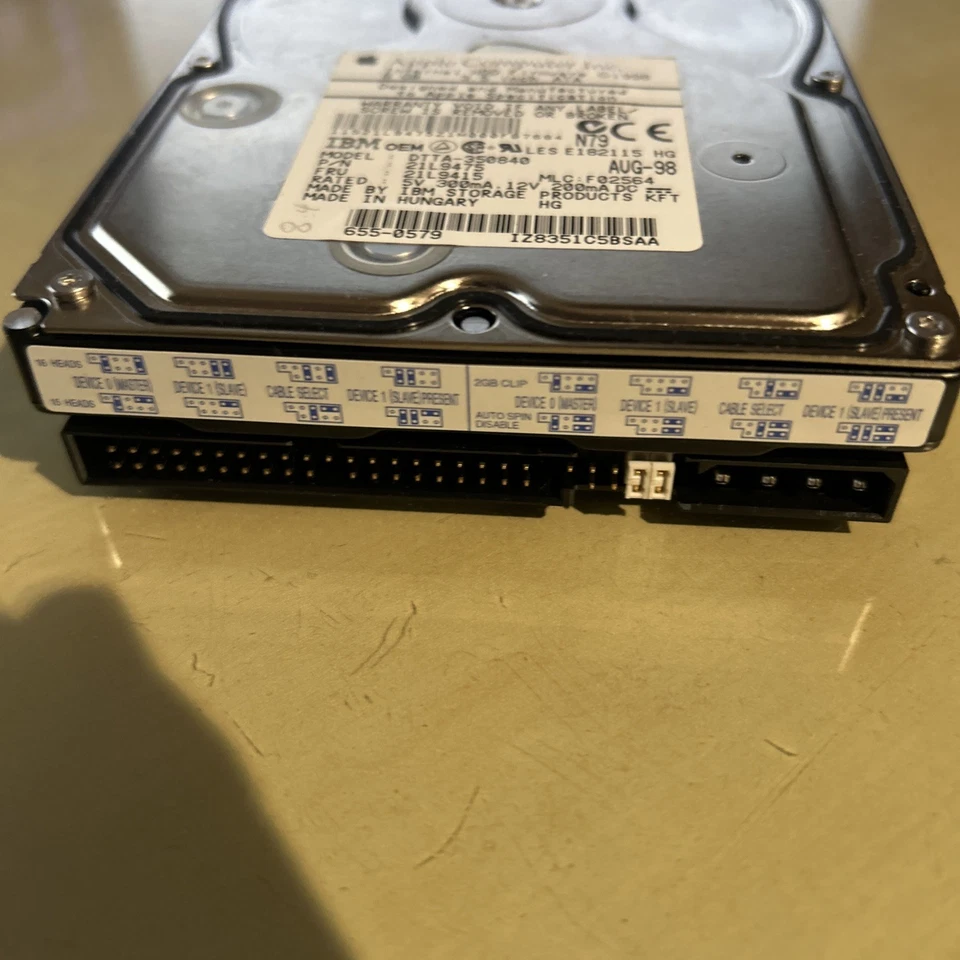 APPLE COMPUTER INC -- IBM OEM DTTA-350840 IDE HARD DRIVE 8GB 3.5 21L9475 F02564 - Image 3 of 4