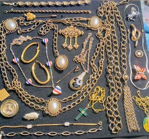 VTG Mix Some Signed Sarah Cov Monet Gold/Silver Toned Costume Jewelry