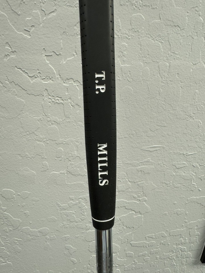 T.P. MILLS Prototype 34in Putter RH With Head Cover Free Shipping T.P. MILLS Prototype 34in Putter RH With Head Cover Free Shipping
