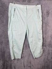 Zenergy by Chicos Women  s Size 1.5 10/M Light Green Capri Pants