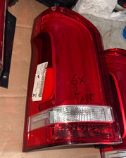 HELLA Rückleuchte links für Mercedes Benz Vito V Klasse W447