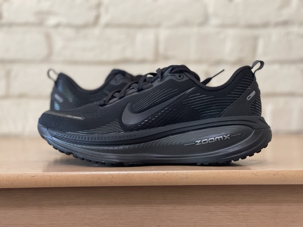 未使用級⭐️ Nike Vomero 18 \