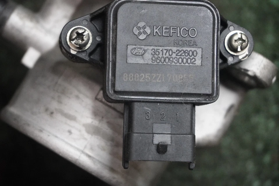 КОРПУС ДРОССЕЛЬНОЙ ЗАСЛОНКИ ДВИГАТЕЛЯ 2007 2008 2009 KIA Spectra 2 л от оригинального производителя 126 000 миль 3517022600 - Изображение 4 из 4