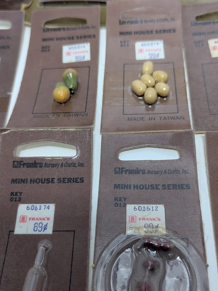 Lote Escala 1/12 y Accesorios para Casas de Muñecas Miniatura (27 artículos) Nuevo Precintado Foto 4 de 4