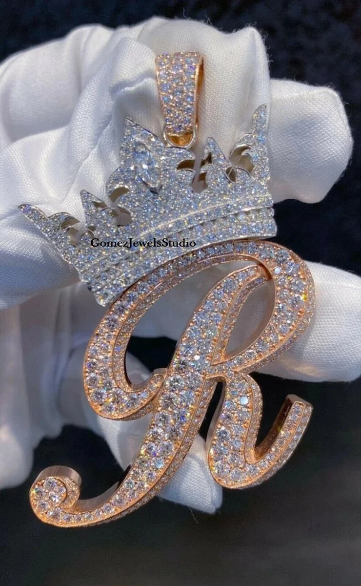 The Letter R In Diamonds