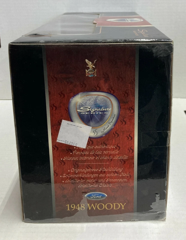 Serie Signature Ford 1948 Woody madera real, metal fundido a presión 1:18 con tabla de surf Foto 4 de 4