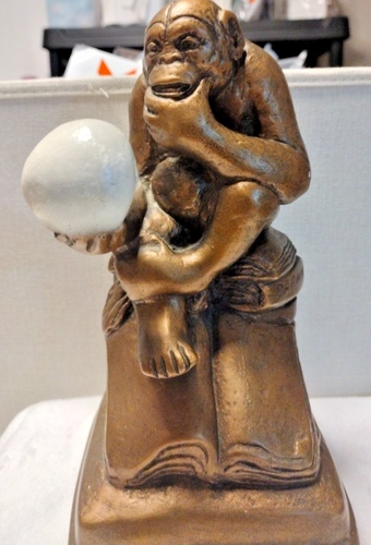 Austin Productions Vintage1962 Darwin Thinker Sculpture Ape & Skull Pre-owned - Picture 3 of 22