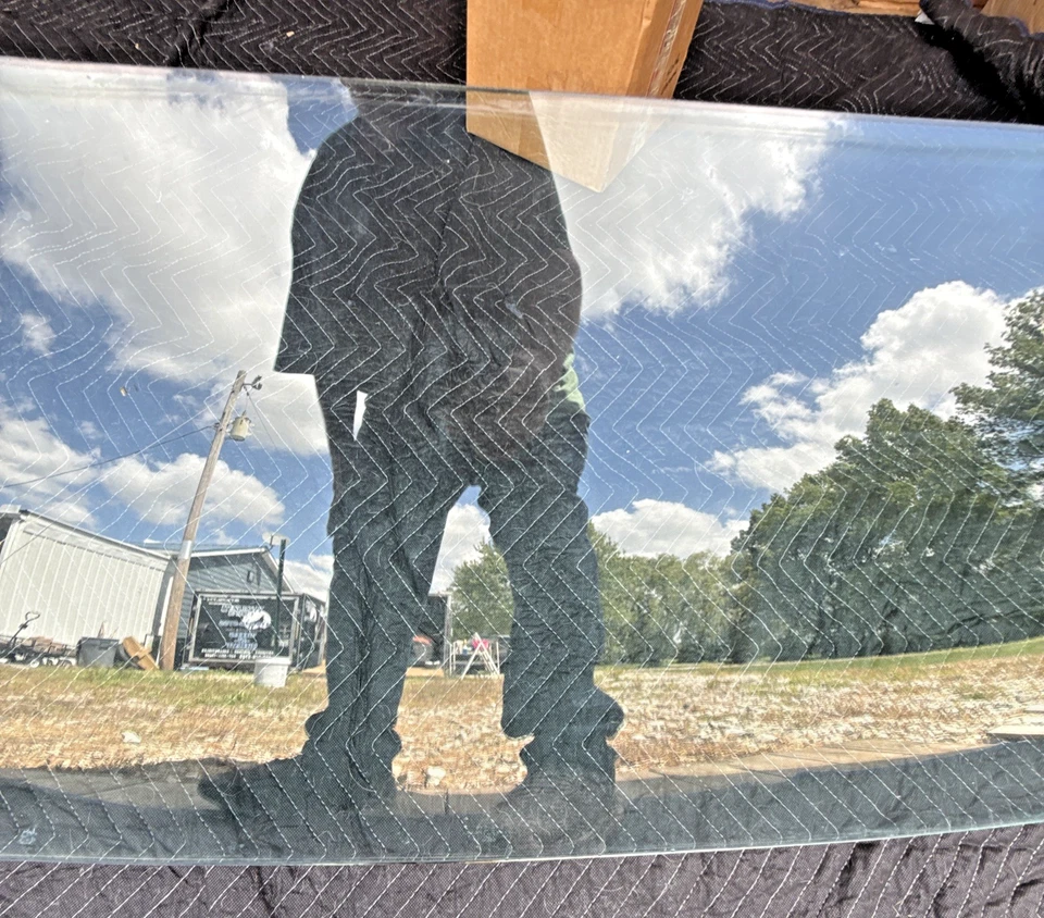 Used OEM GM 1954-1955-1956 Buick Roadmaster Rear Windshield (RW121) - Image 4 of 4