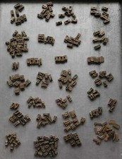 Lot de caractères à dorer matériel reliure dorure ancien cuir bronze laiton rare