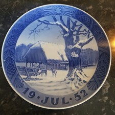 Vintage 1952 Royal Copenhagen Christmas Plate 19 JUL 52