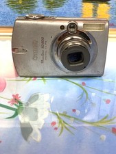 Canon IXY Digital PowerShot SD500 Compact Camera Excellent Condition