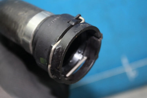 Koelwassenslang Koelwater 8K0122293F Seat Exeo ST 3R 1.8 TSI Bj.12 - Afbeelding 4 van 5