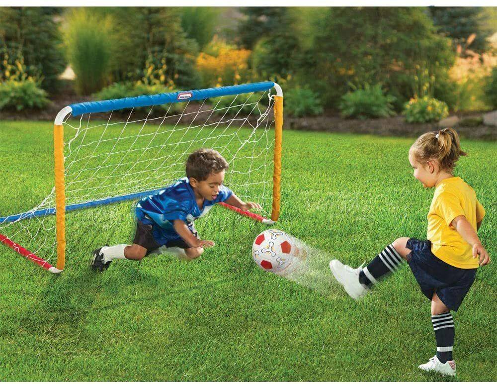 Футбол на 1 дома. Детский футбол на даче. Футбол детский красивые фото. Картинки связанные с футболом для детей. Игра футбол "Soccer Set" (ворота 158х86х66см).