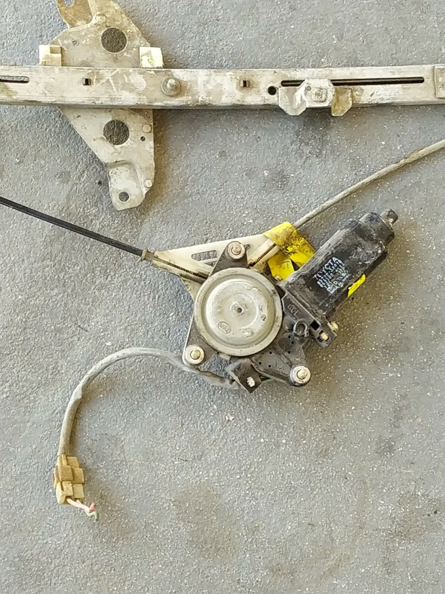 1999 Toyota Camry °85720-32070° R/F Window Motor Assembly | eBay
