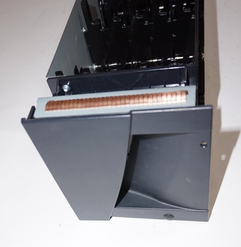 QUANTUM SCALAR I40/I80 20-SLOT LEFT MAGAZINE 3-05239-02 -=WARRANTY=- - 第 2/3 張圖片