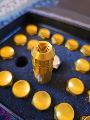 J2 ENGINEERING 7075-T6 FORGED ALUMINUM 20X LUG NUTS W/TUNER M12X1.5 50MM GOLD