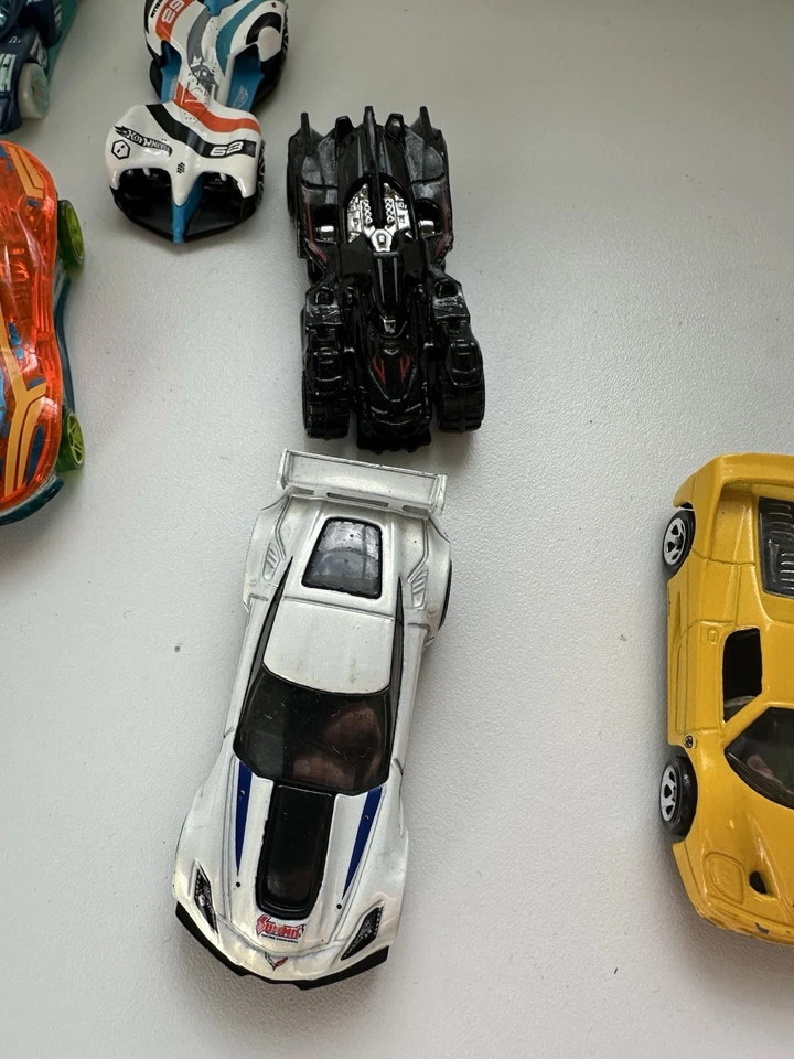 Hot Wheels Premium Mixed Lot Vintage Loose Cars (14) - Image 2 of 4