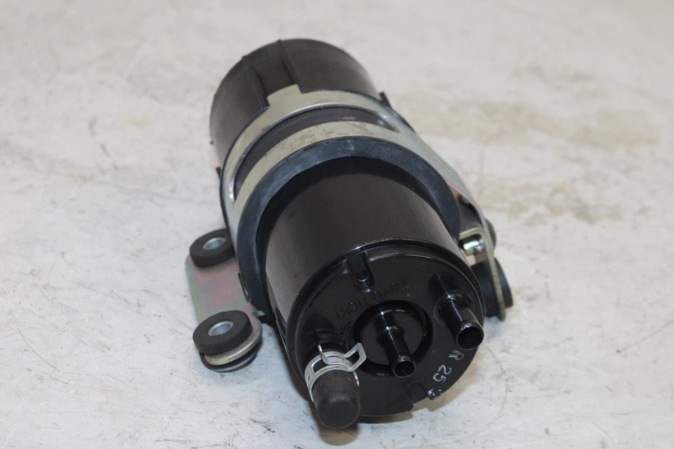 01-09 铃木 SV650 原始设备制造商 EVAP VAPOR CHARCOAL 排气罐 — 第 3/4 张图片