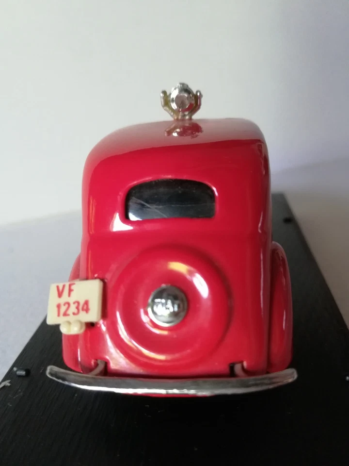 BRUMM Fiat 1100 modellino pubblicitario VIGILI DEL FUOCO sc. 1:43 - Immagine 4 di 4